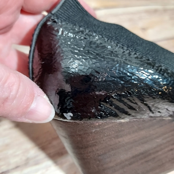 Tory Burch black patent logo Caroline wedge heels 7 - Picture 13 of 16